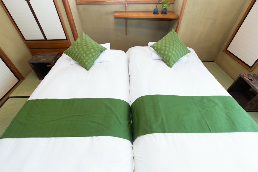 Фото Kagurazaka Retro Bar & Hotel