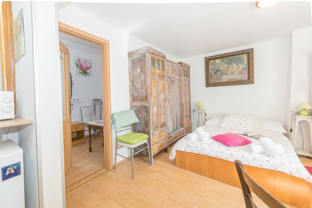 Фото Beautiful Rustical Apartment in Rovinj