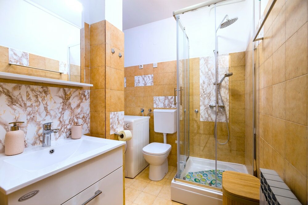 Фото Split Apartments with Hotel Service