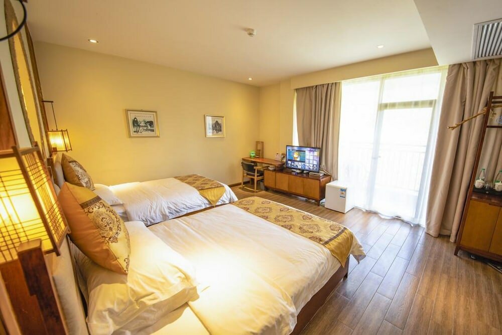 Фото Dongfang Tianshe Resort