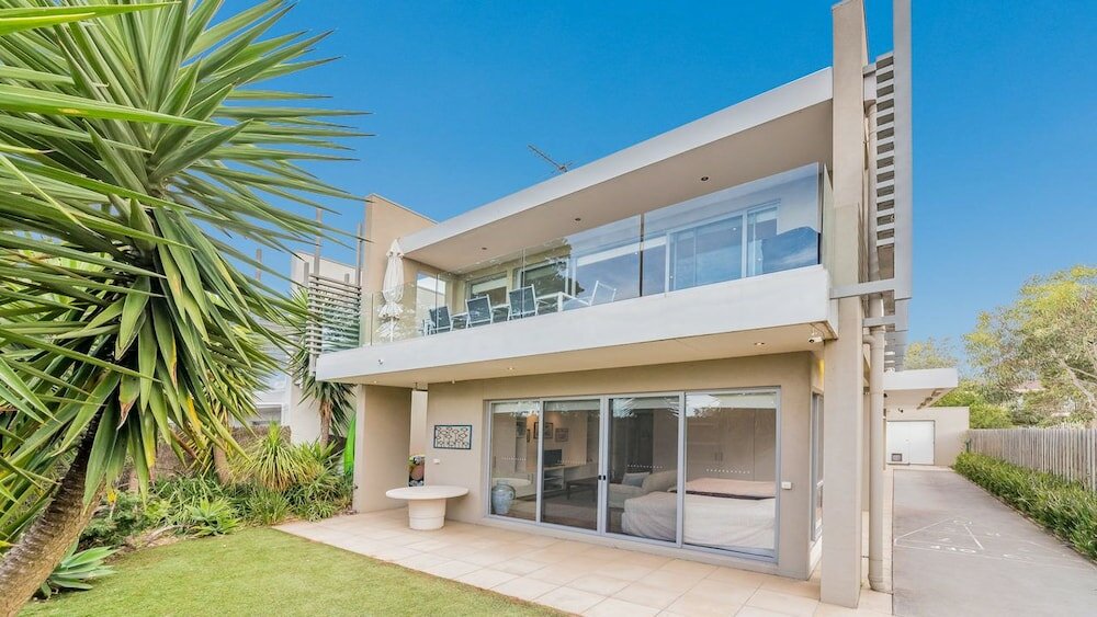 Фото Charmandene on the Beach