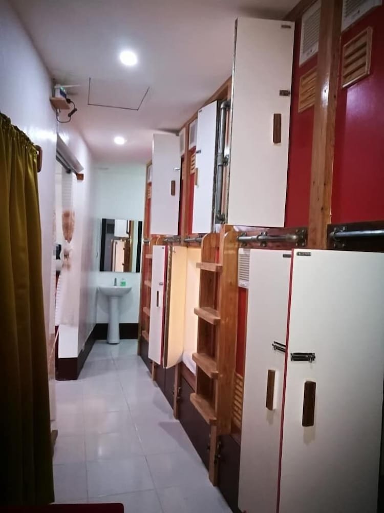 Фото 8th Street Hostel