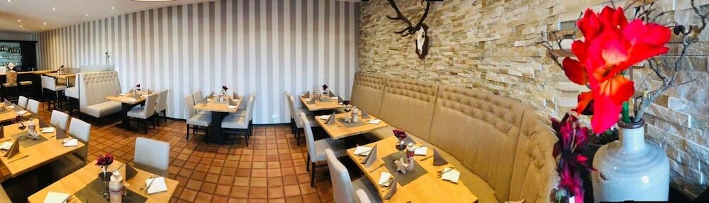 Фото H&s Hotel Wildpferd