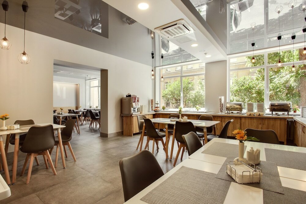 Фото Апартаменты Old Town Trio