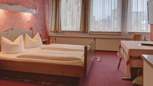 Гостиница Hotel Luitpold в Ландсхуте