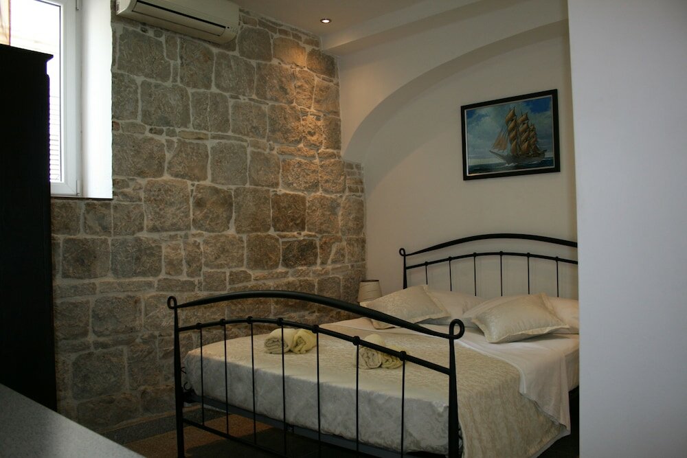 Фото Emily Rooms