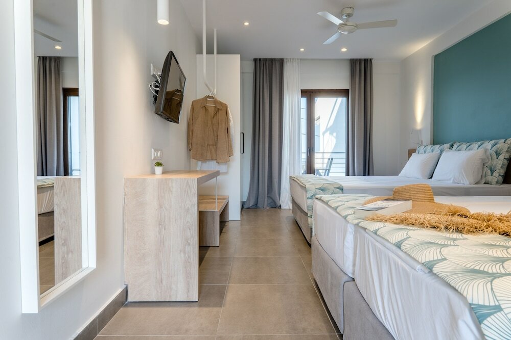 Фото Mougre Studios