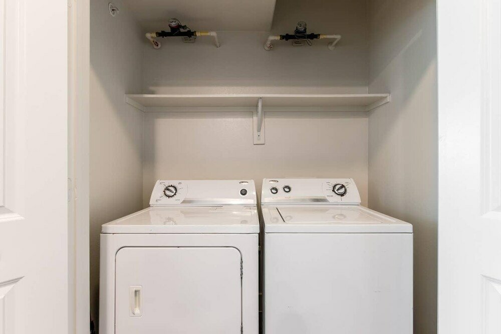 Фото Urbanlights at Legacy West