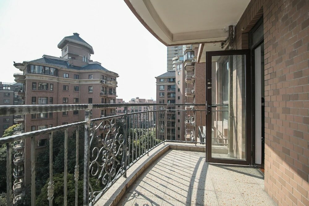 Фото Ellies Apartment Biyun Branch