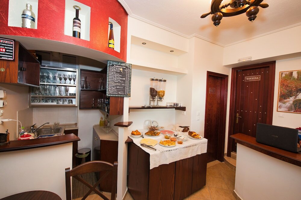 Фото Anemoessa Traditional Village Hotel