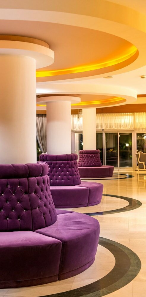 Фото Vuni Palace Hotel