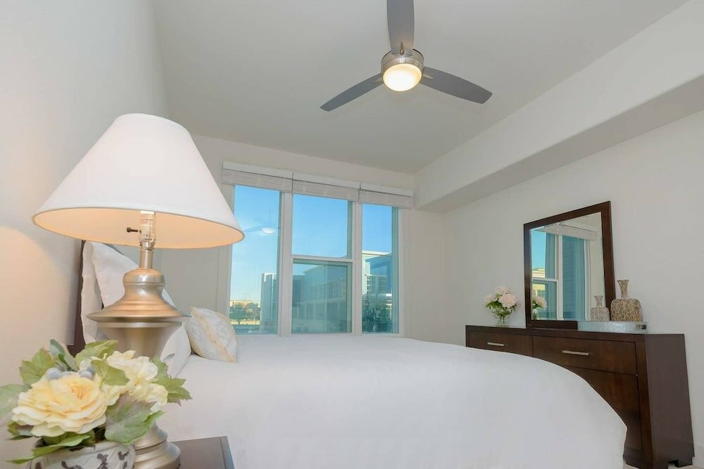 Фото Urbanlights at Legacy West