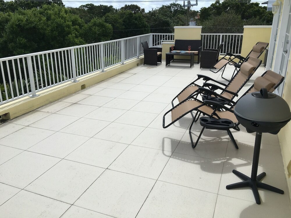 Фото 4br Townhouse 906 by Ideal Experience Vr