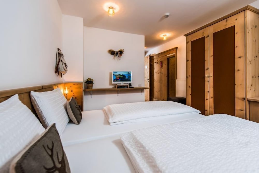 Фото Small & Lovely Hotel Zaluna