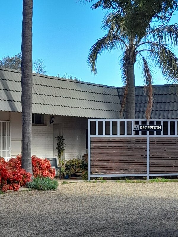 Гостиница Aromet Motor Inn в Теморе