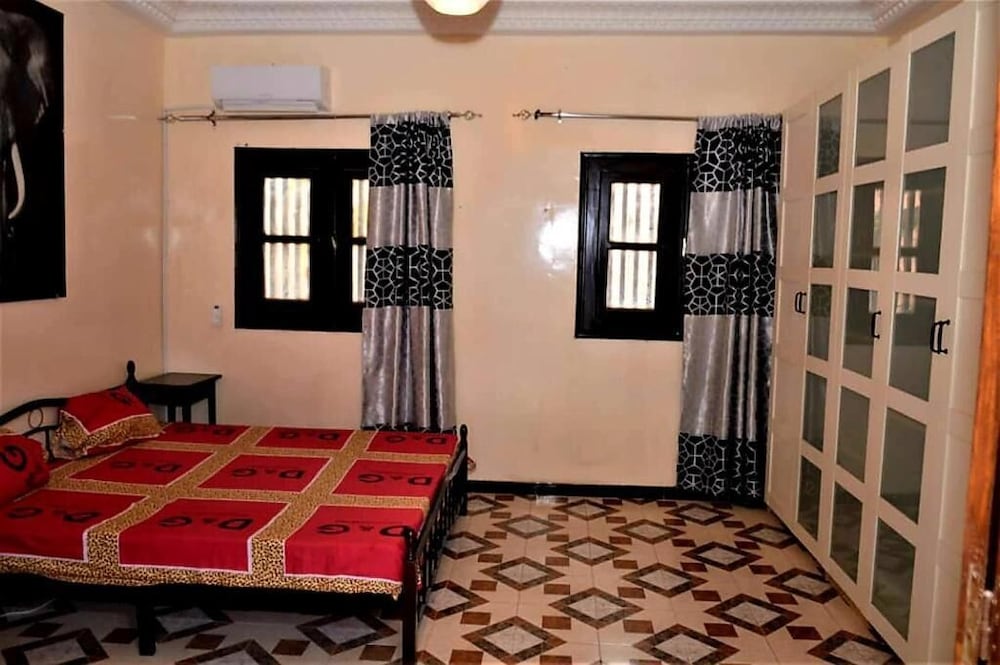 Фото Maison de vacances Cité douane Dakar