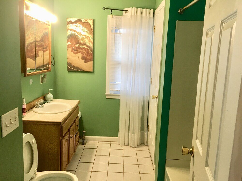 Фото Upscaled Home in a Quiet Neighborhood