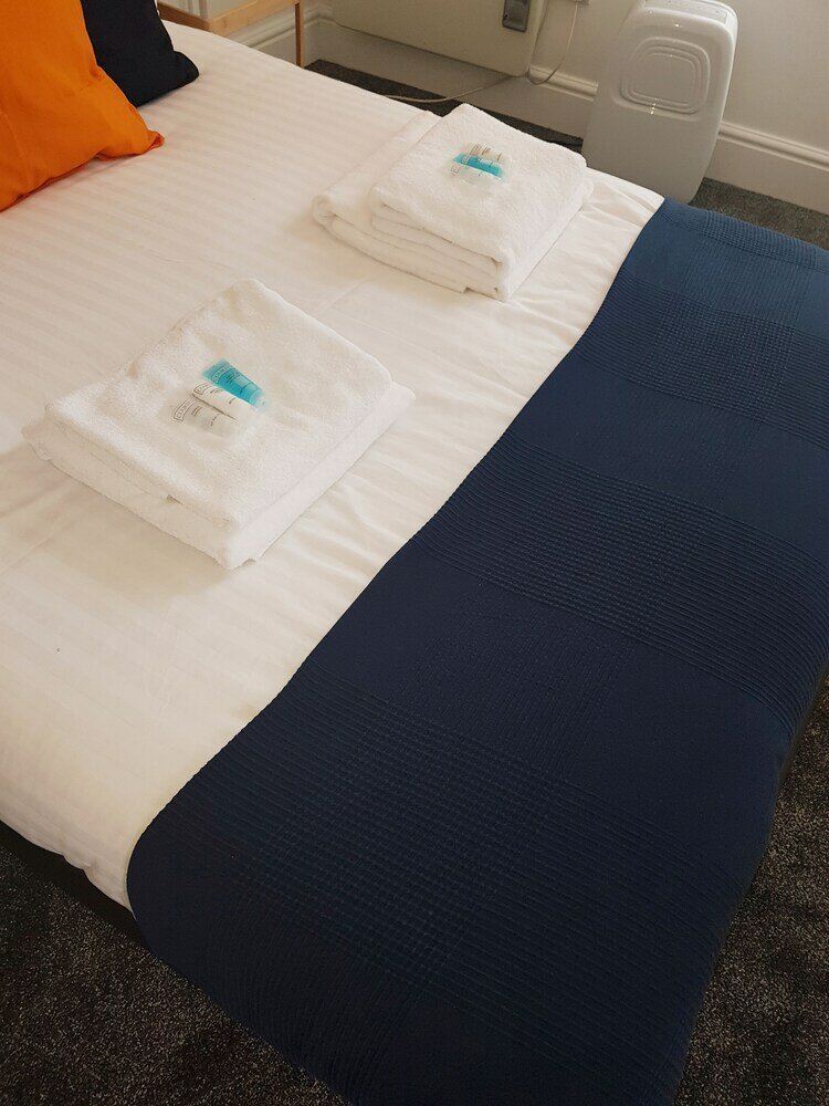 Фото BlueOne Serviced Apartments-Sandon House