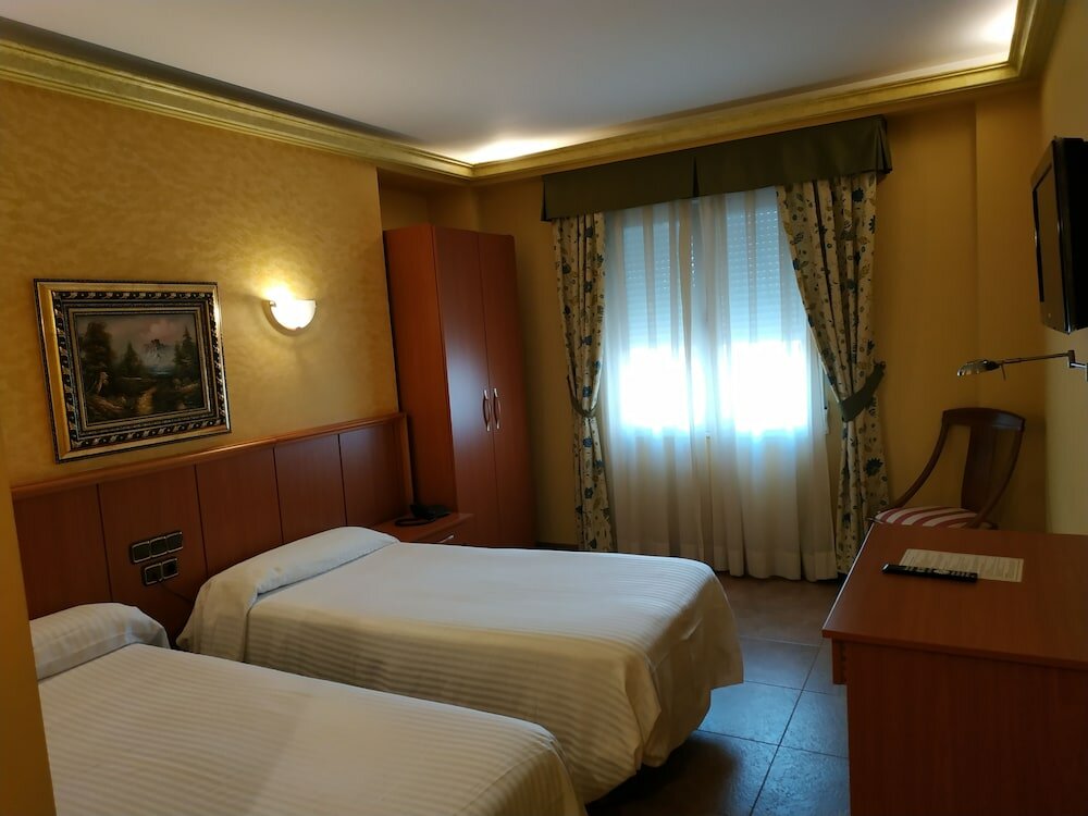 Фото Hotel Real de Castilla