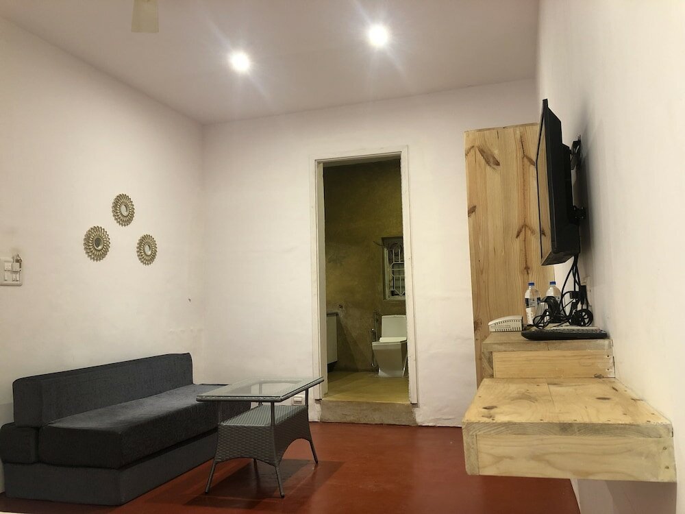 Фото Inn Morjim a Boutique Beach Hotel