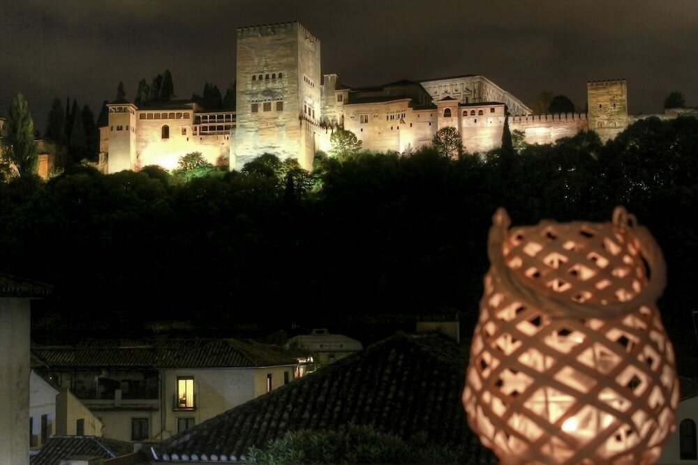 Фото Alhambra Penthouse 2 Private Terraces Parking Free