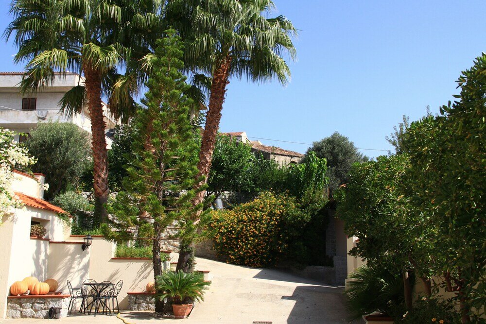 Фото B&b La Piccola Oasi