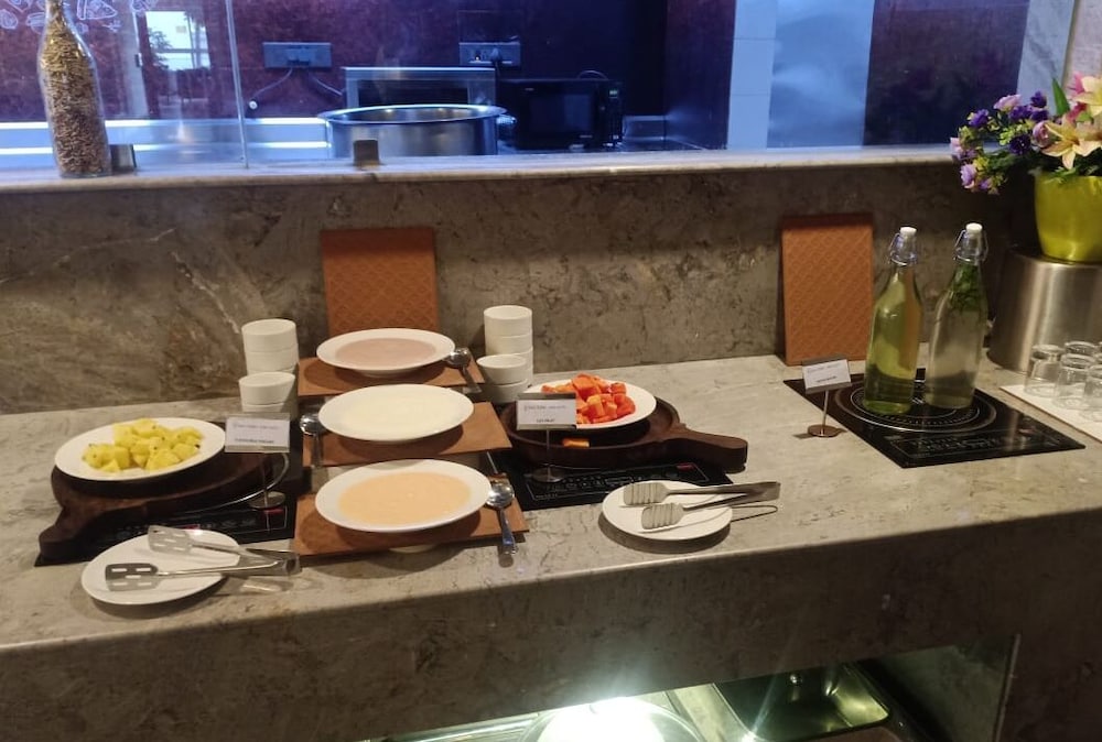 Фото Siara Styles Amba Suites