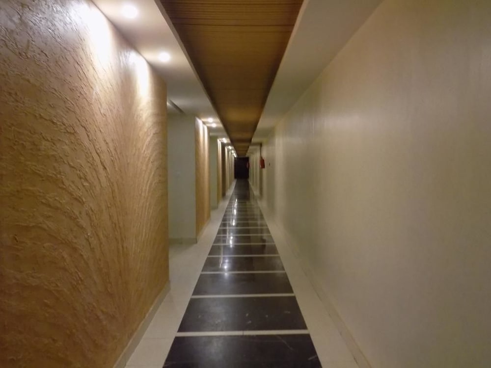 Фото Freedom City Hotel