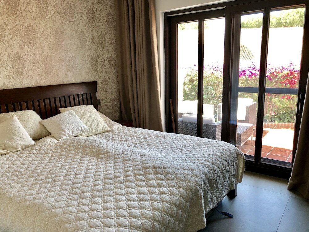 Фото 2-Bedrooms Apartment Puerto Banus-Beach