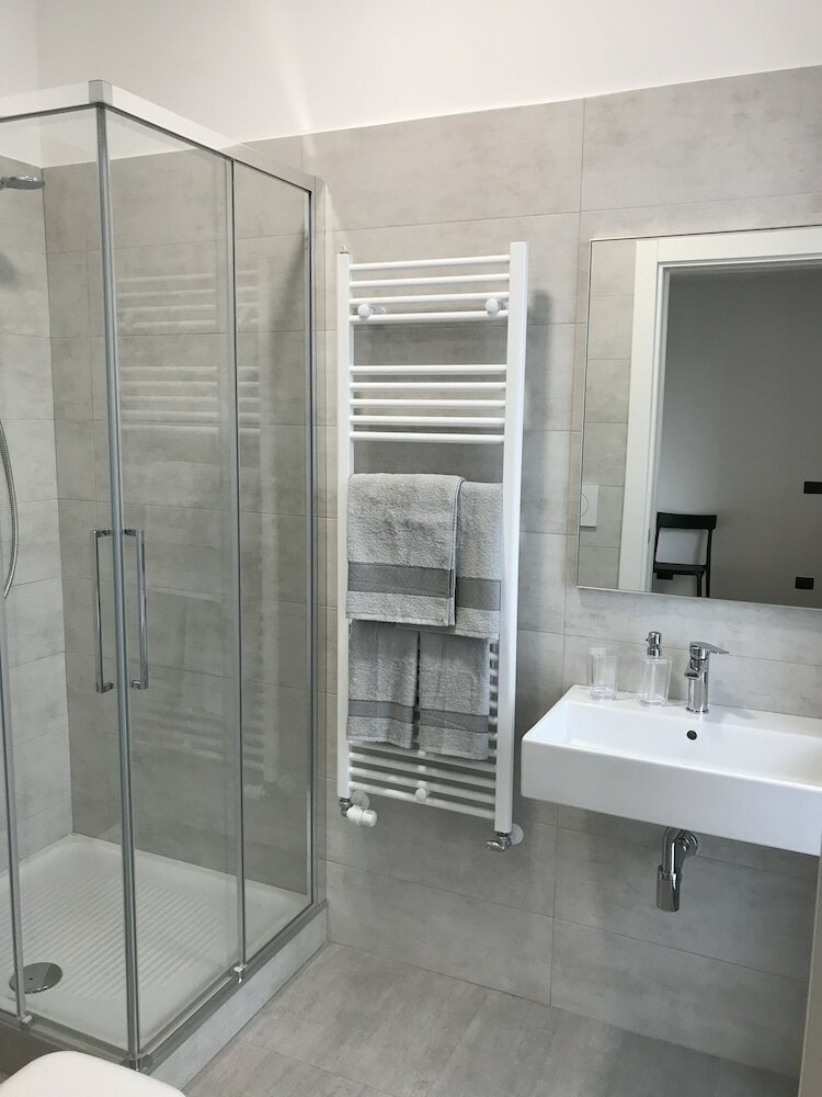 Фото Feel at Home Apartments & Rooms