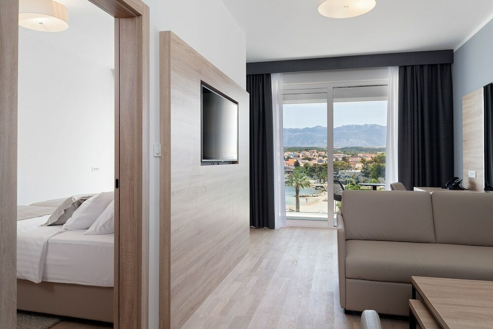 Фото Hotel Kaneo