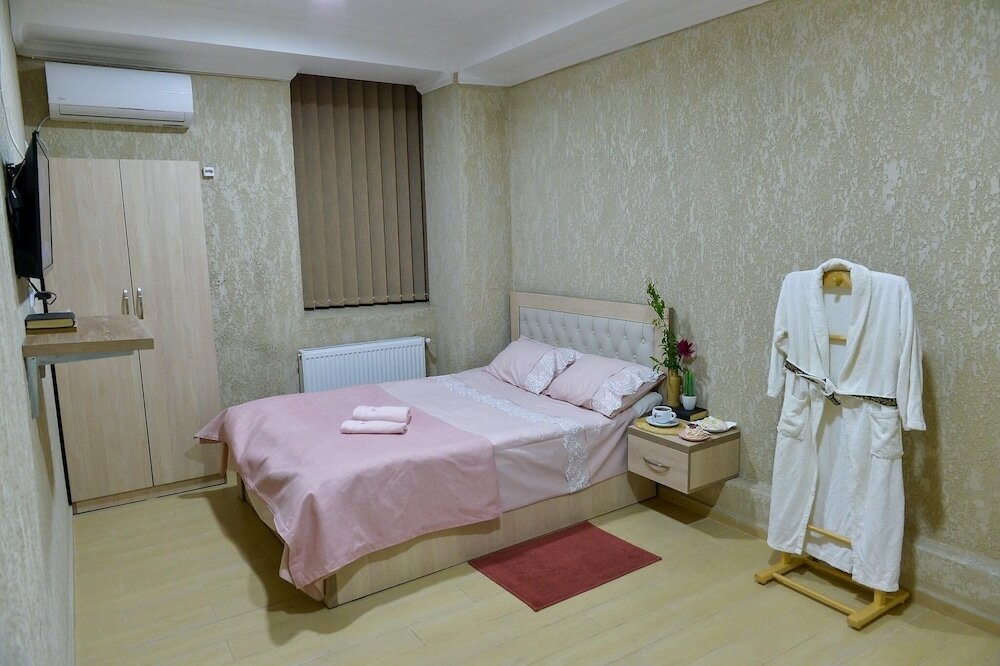 Фото Отель Pomegranate