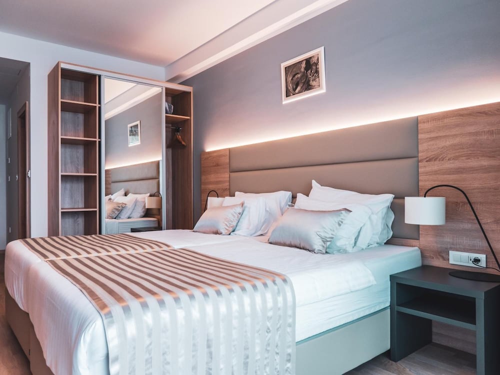 Фото Hotel Kaneo