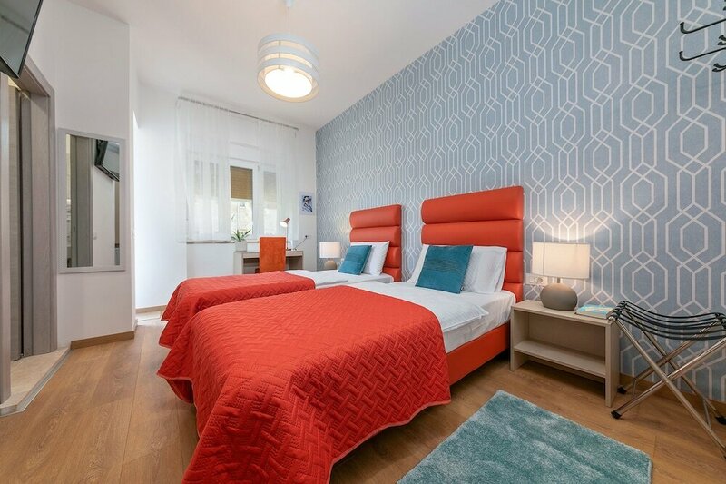 Гостиница La Preziosa Rooms в Пуле