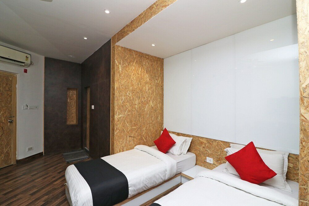 Фото Capital O 1481 Hotel Heritage