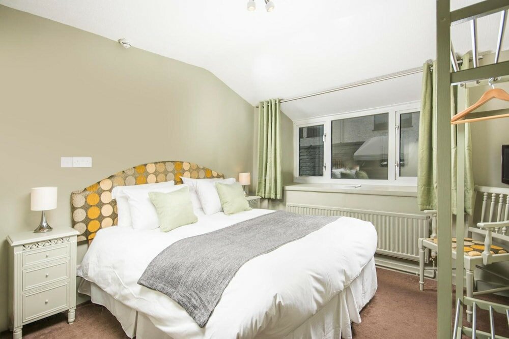 Фото The Castle Hotel