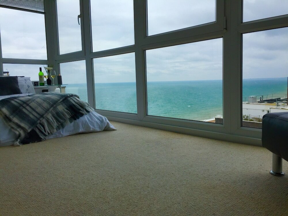 Фото Isabella Penthouse 15th Floor, Seafront