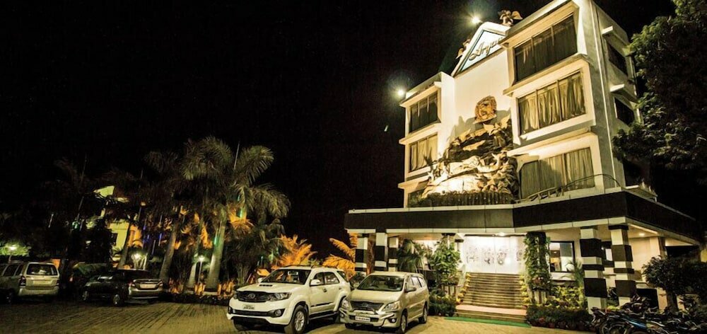 Фото отеля 1