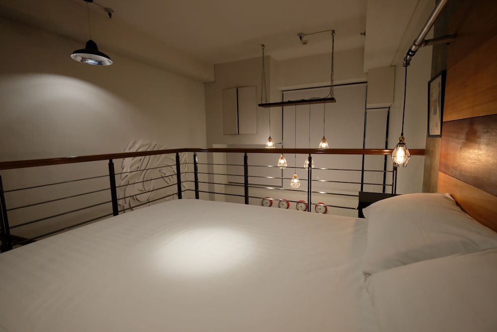 Фото Eton Residences by StayHome Asia