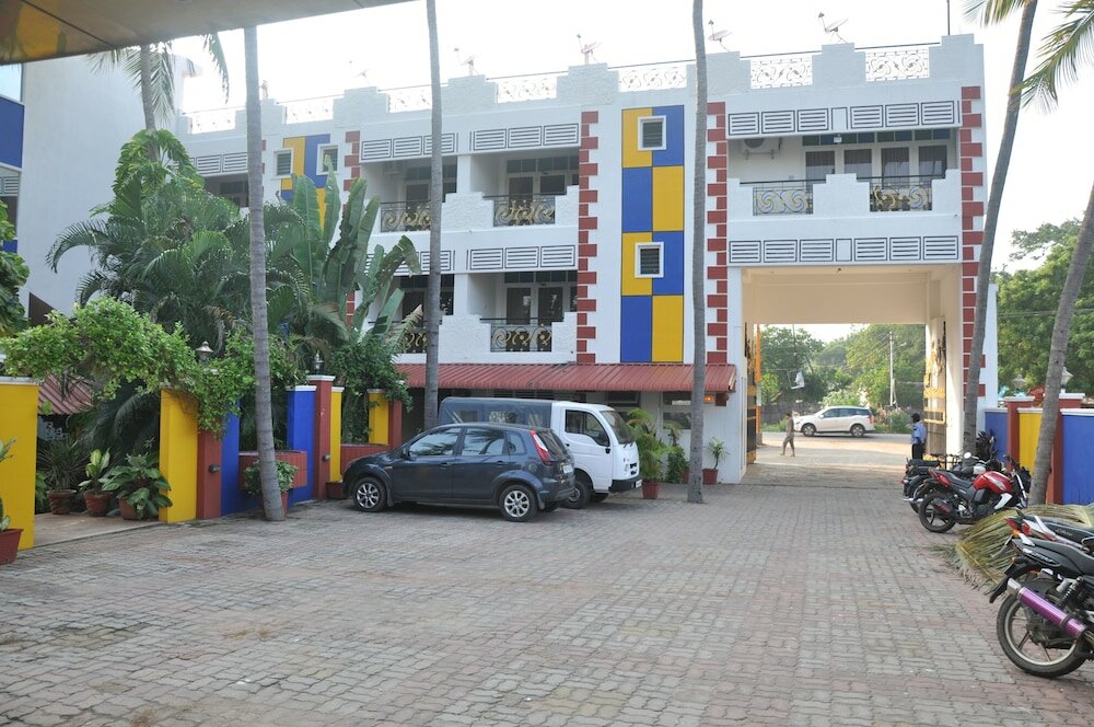 Фото Soorya Beach Resort