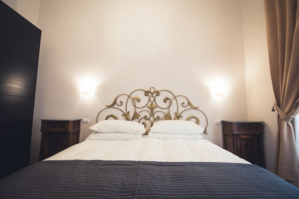 Фото The golden keys rome