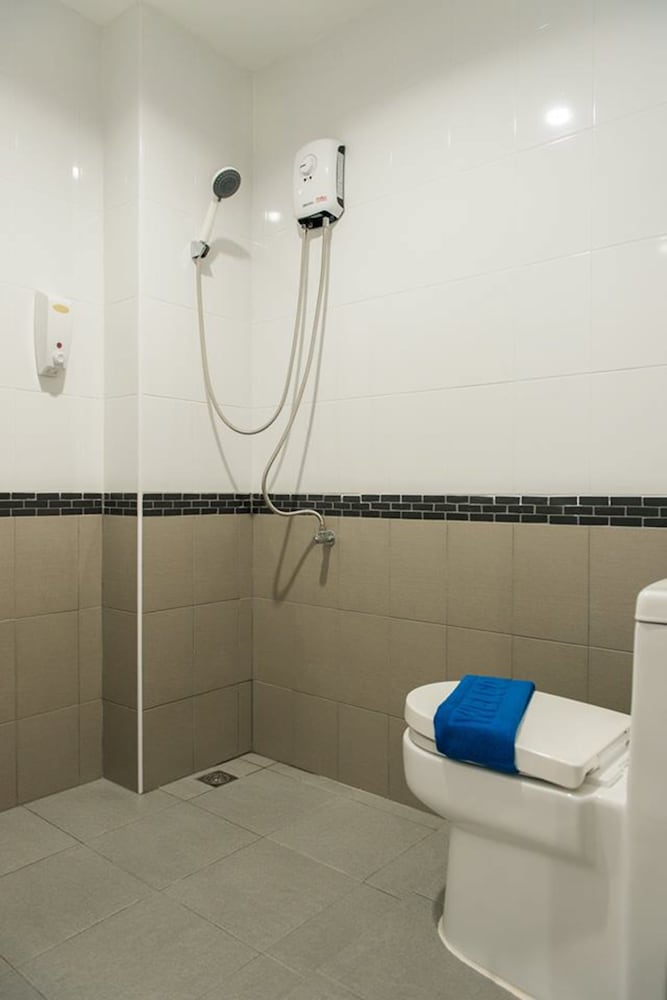 Фото Golden Teak Ville