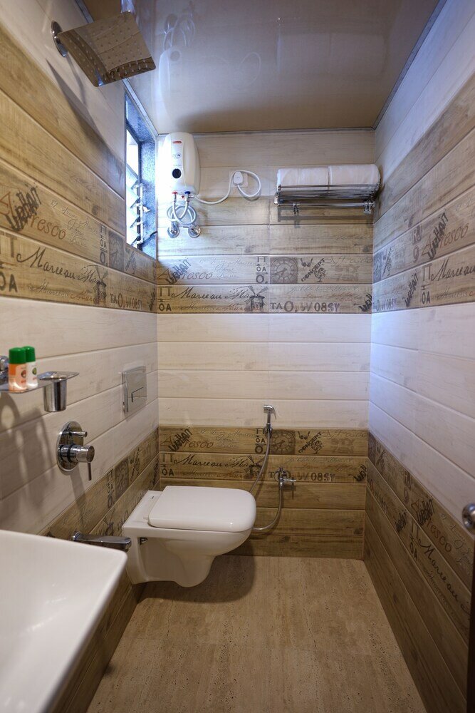 Фото Oyo 5665 Rana Residency