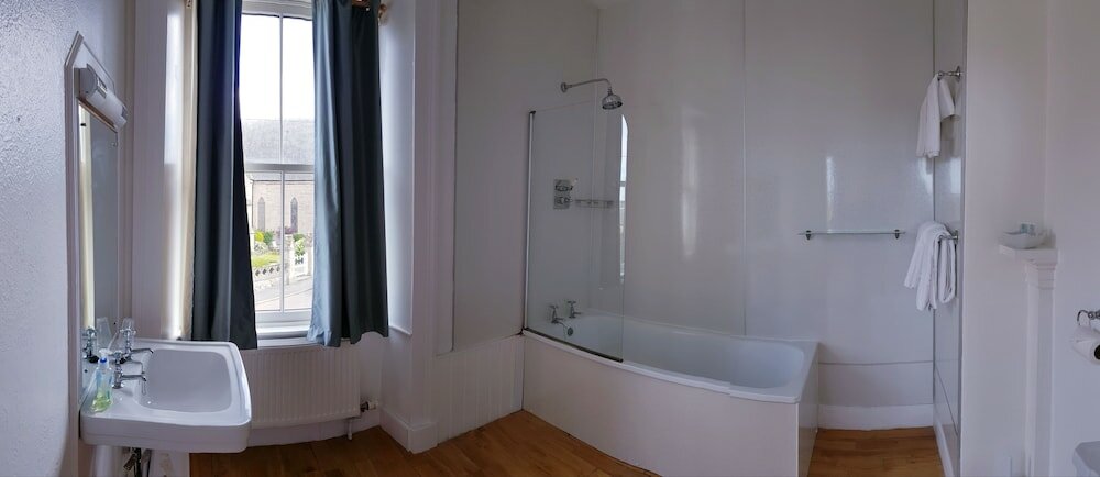 Фото Havelock Hotel