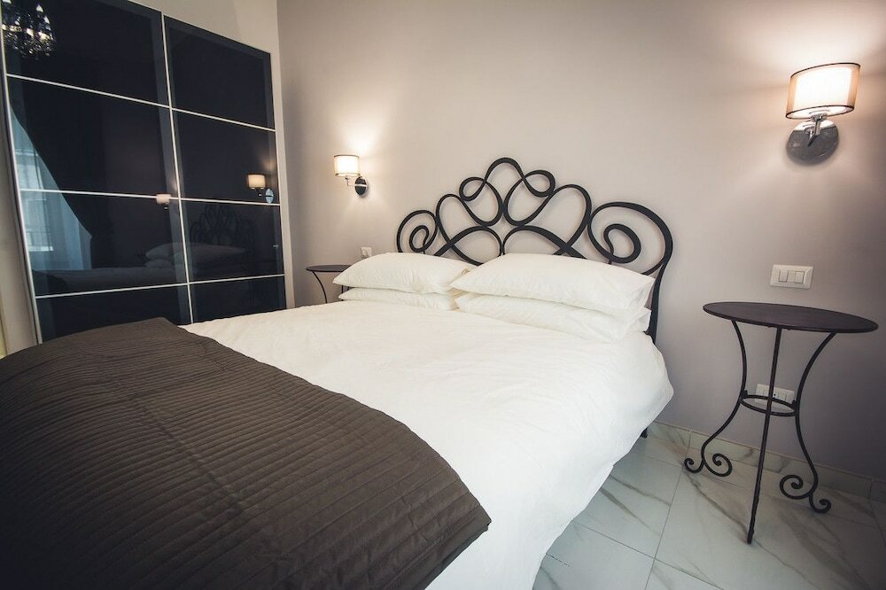 Фото The golden keys rome