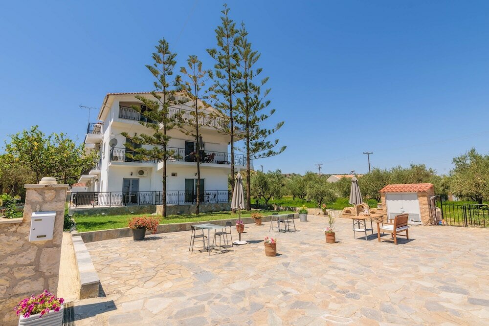 Фото Denise Studios & Apartments