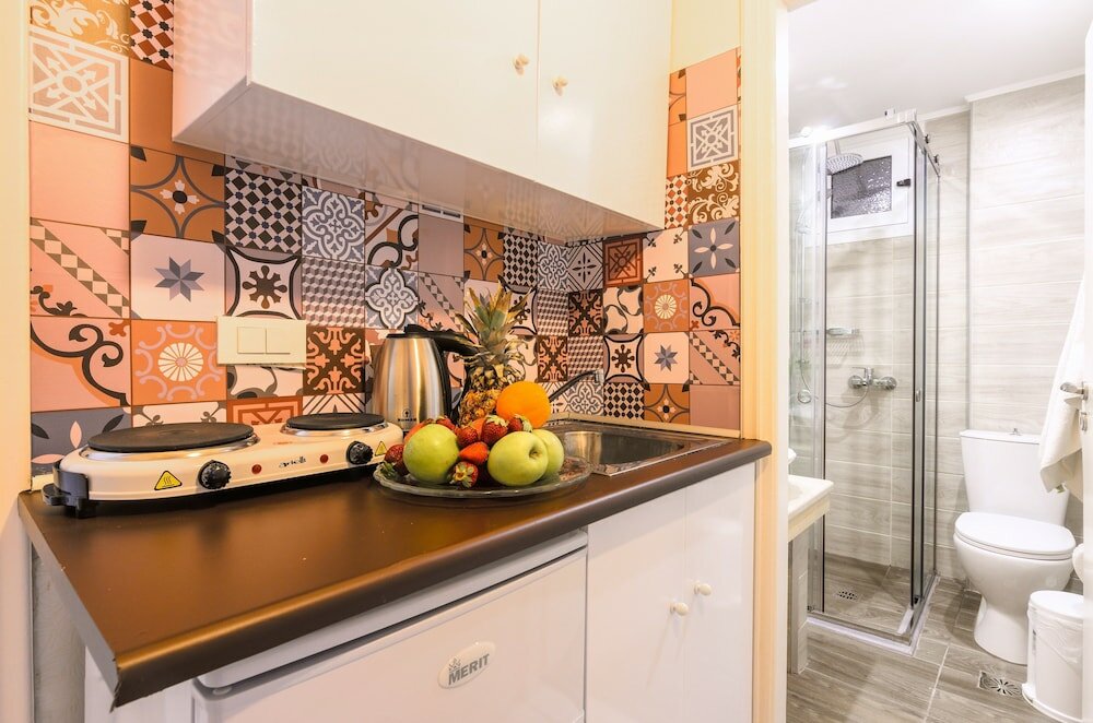 Фото Mouria Studios & Apartments