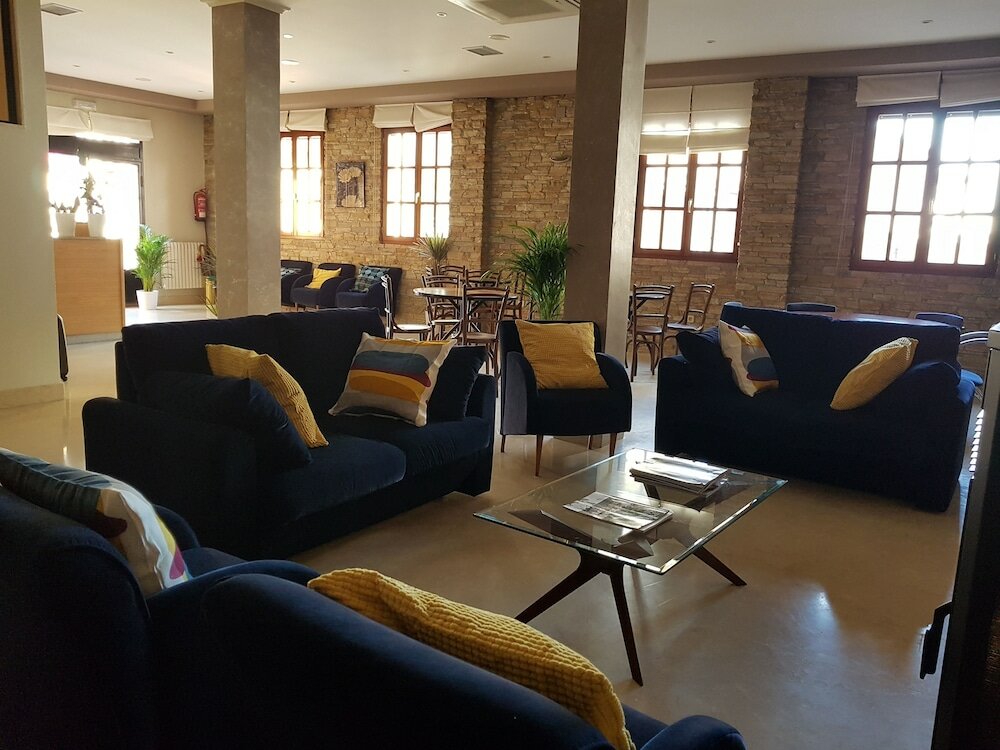 Фото Hostal Santa María