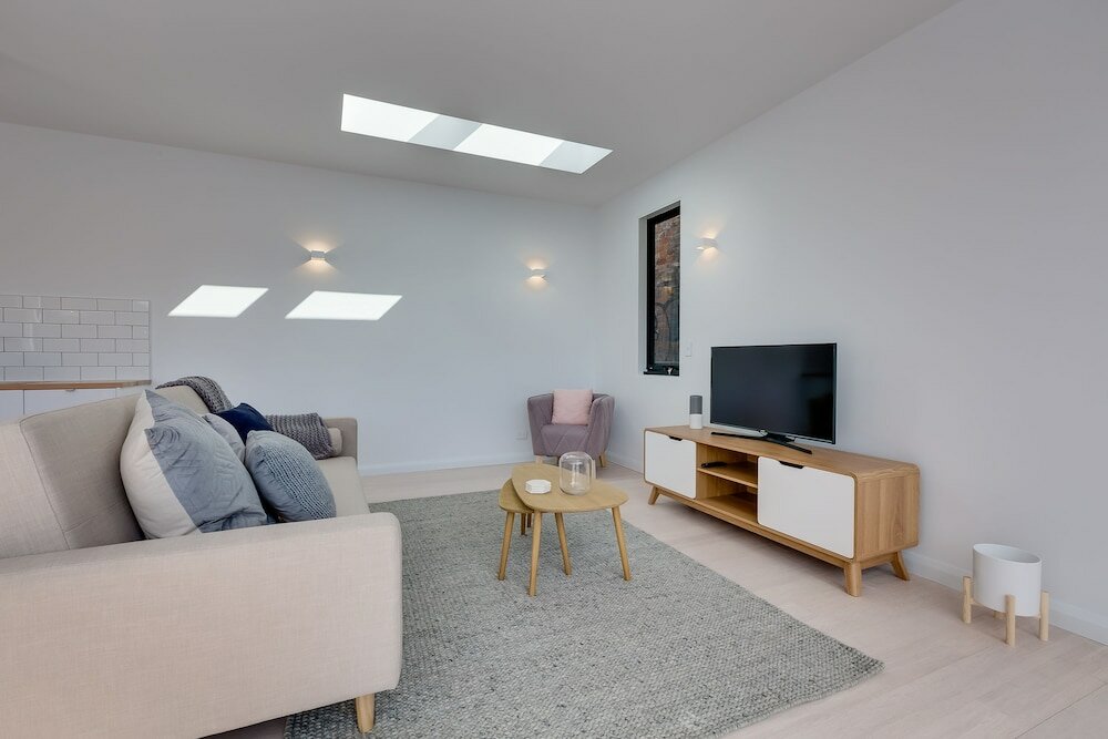 Фото White Room Apartments