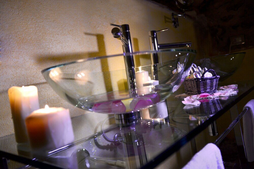 Фото Robur Marsorum Albergo Diffuso